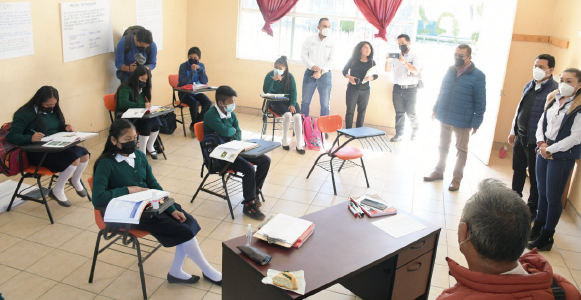 Recorren el IEEPO y la SEP escuelas de educación básica  con clases semipresenciales en Oaxaca