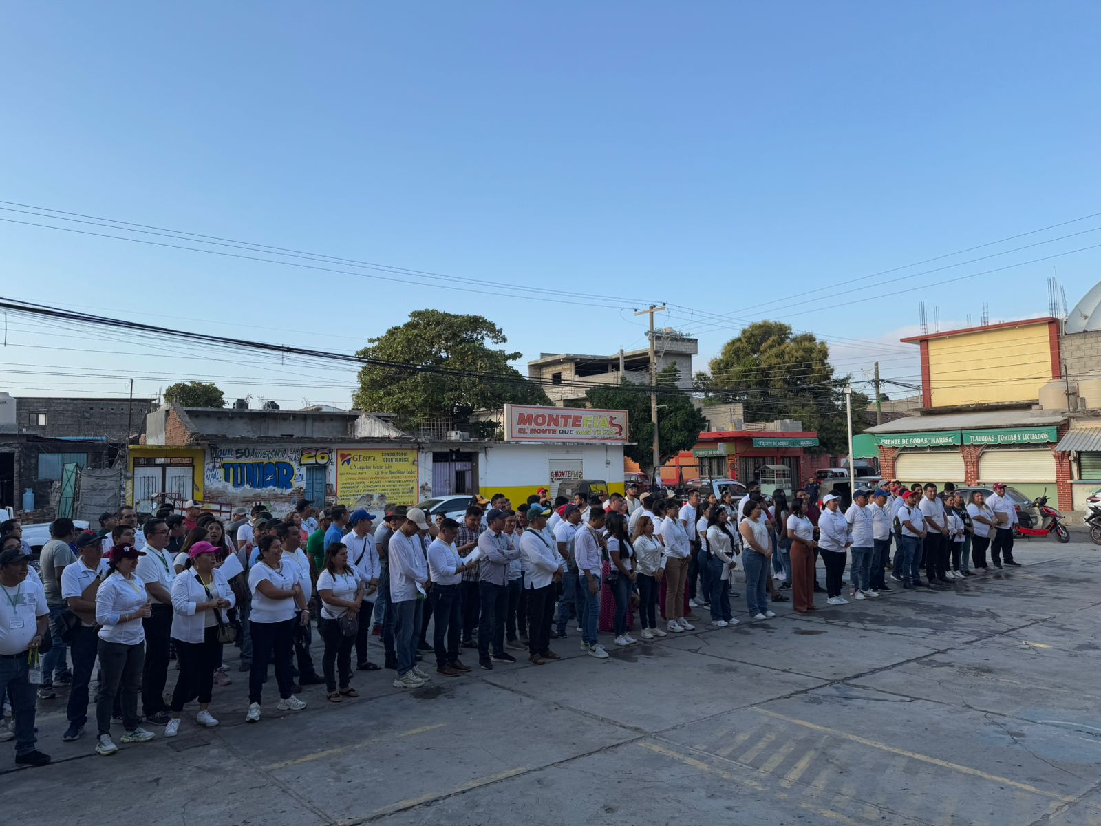 Realiza Secretaría de Administración Mega Tequio de Alfabetización en San Blas Atempa