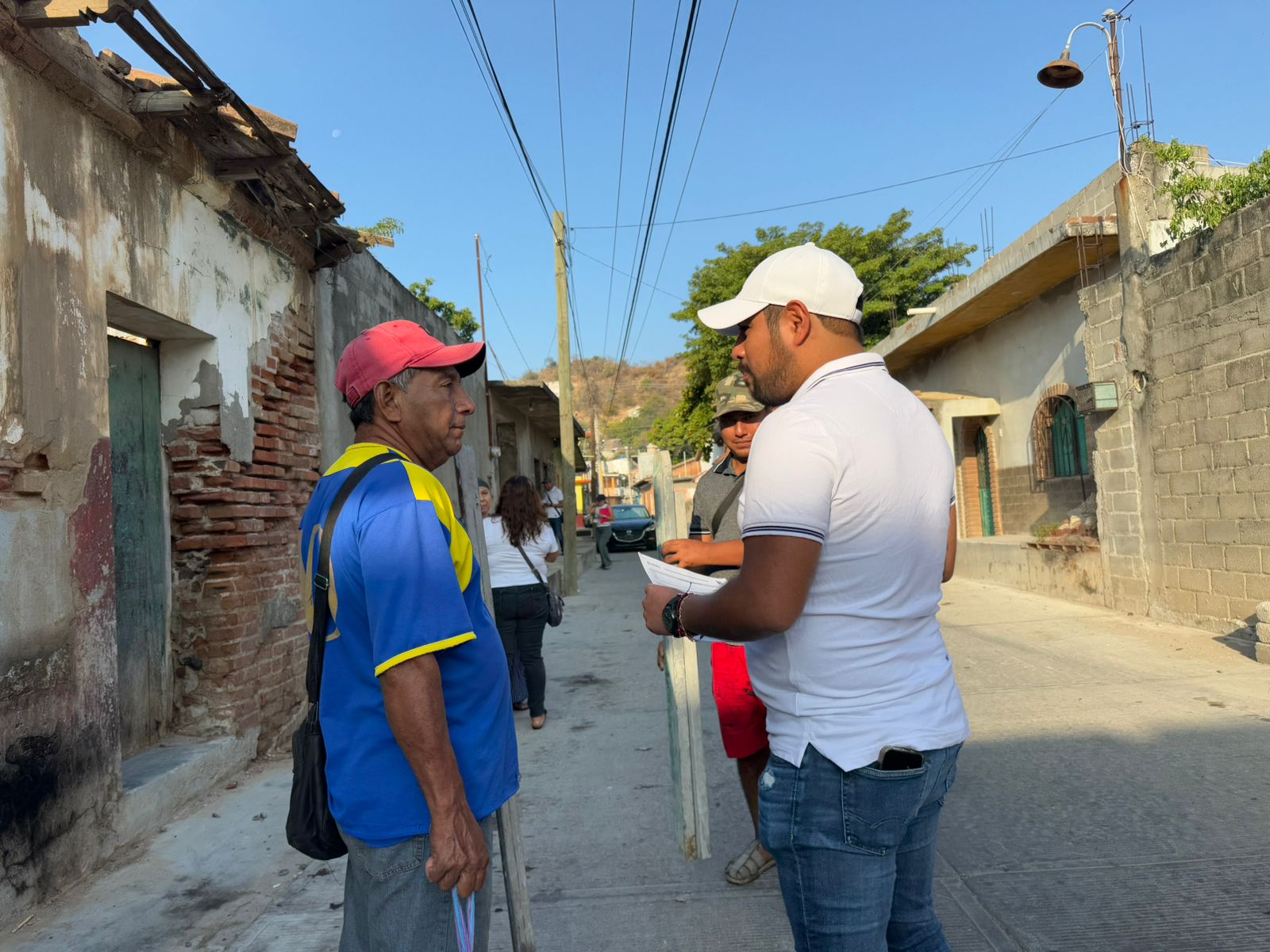 Realiza Secretaría de Administración Mega Tequio de Alfabetización en San Blas Atempa