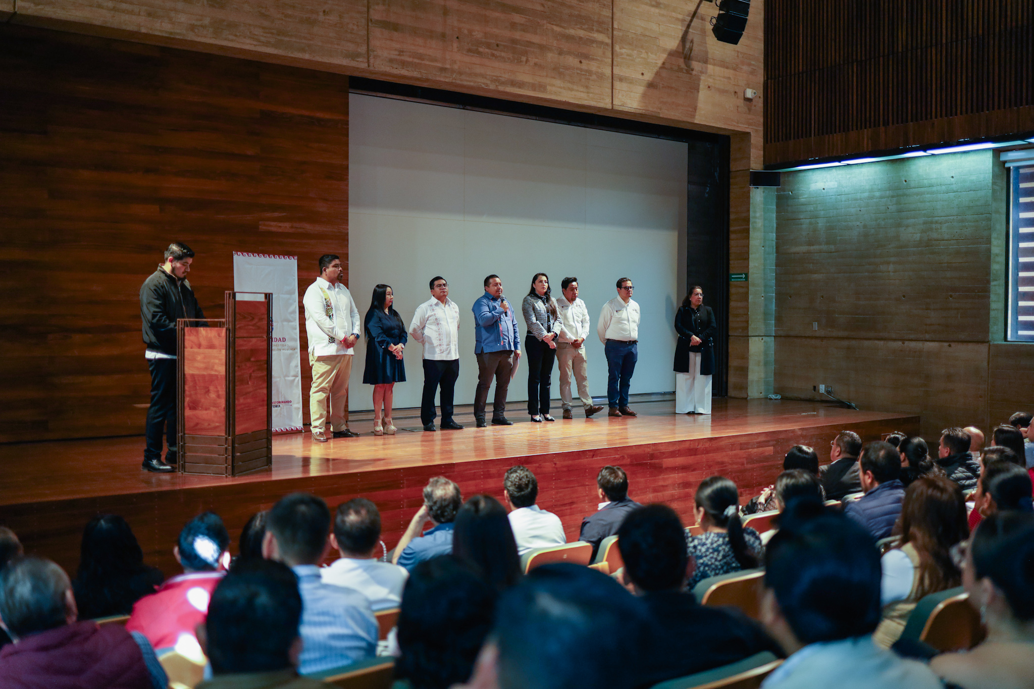 Capacitación sobre la ejecución de recursos en proyectos de inversión pública fortalece la transparencia en Oaxaca