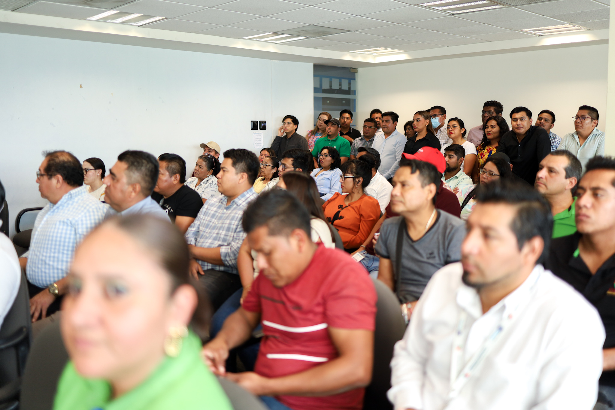Capacitan a mandos medios y superiores de Gobierno de Oaxaca en liderazgo con perspectiva de género
