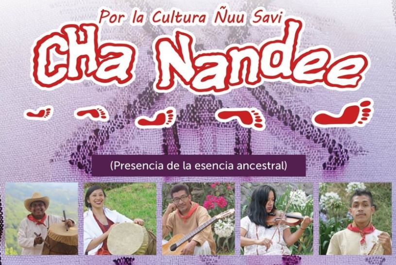 Presentación del grupo de música tradicional “Cha Nandee” Presentación del grupo de música tradicional “Cha Nandee”