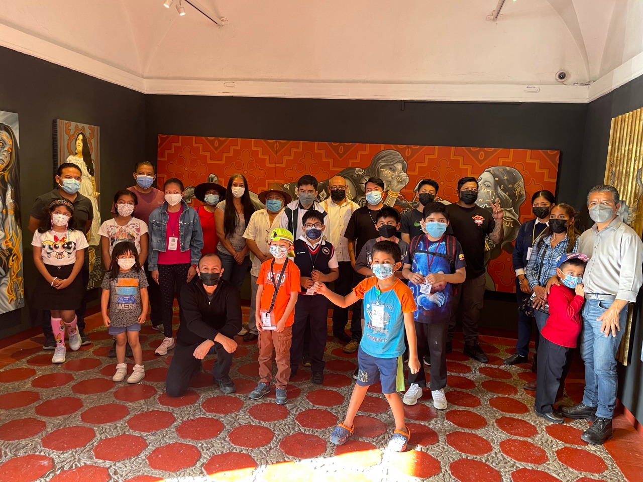 Artistas comparten visita guiada a talleristas y alumnos de la CCO
