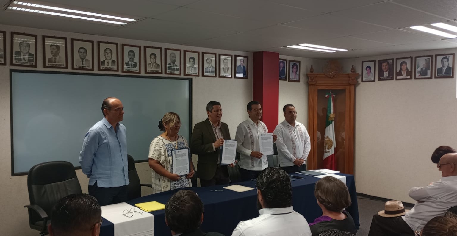 Se realiza la firma de convenio de colaboración entre la Fiscalía General del Gobierno del Estado de Oaxaca y la Coordinación General de Relaciones Internacionales.