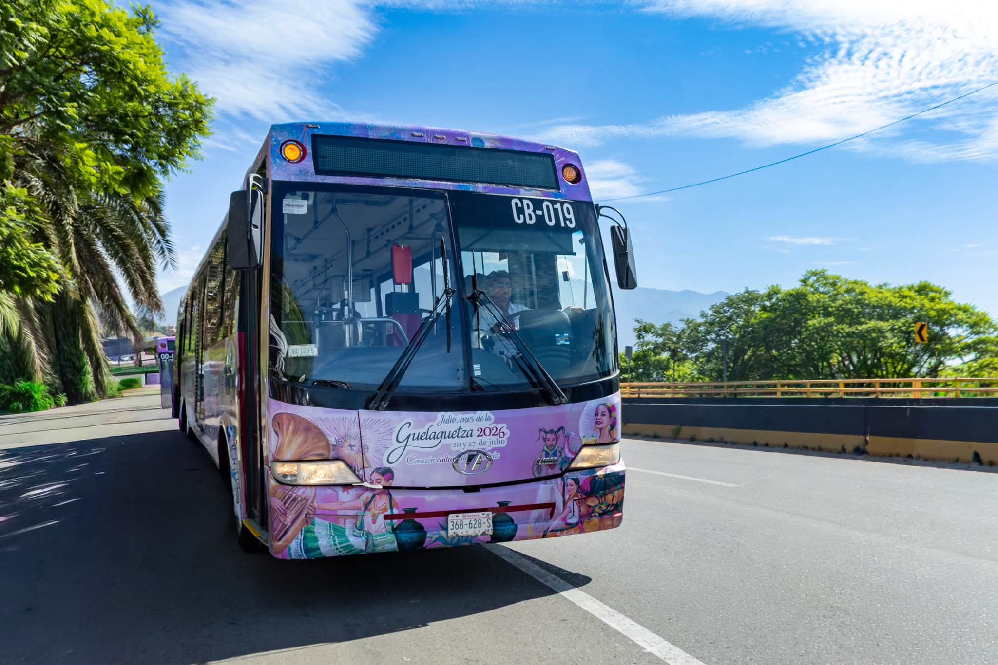 Gobierno de Oaxaca da el banderazo de salida a las rutas especiales gratuitas de BinniBus para la Guelaguetza 2026