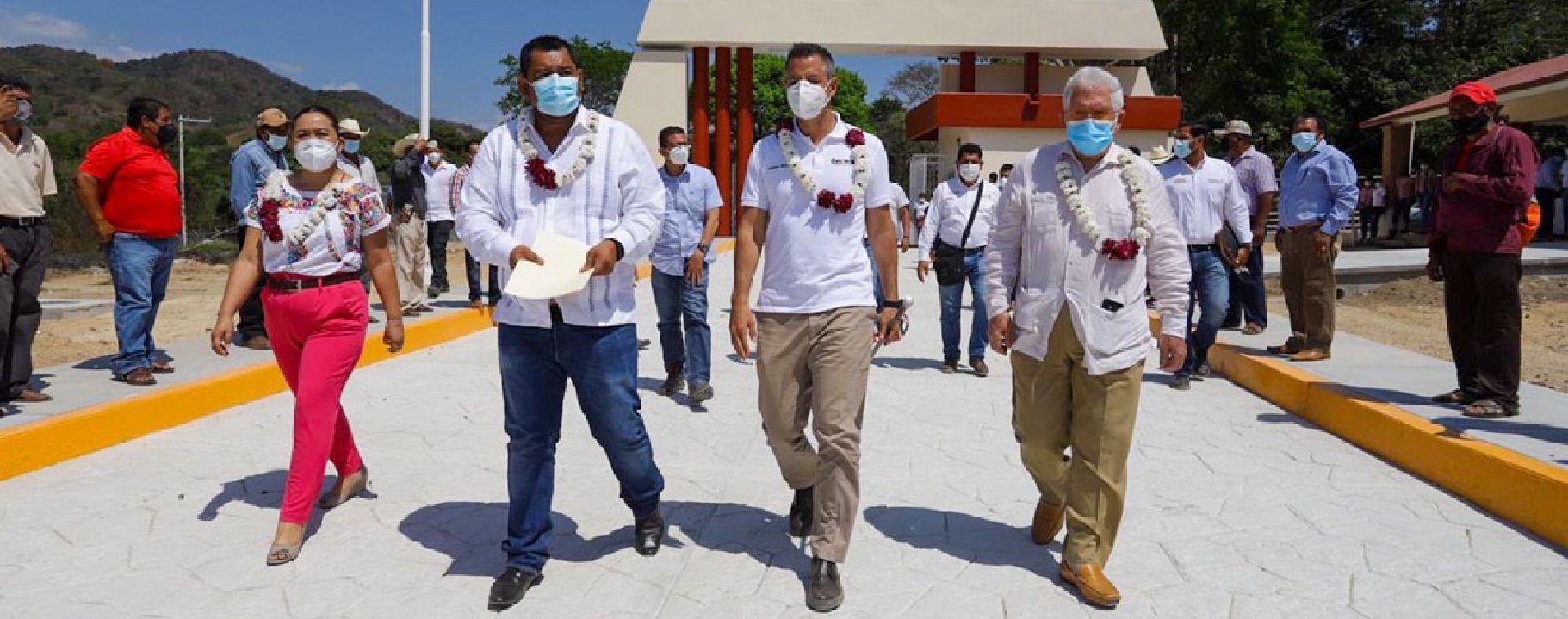 “Estamos avanzando por Oaxaca”, supervisa Alejandro Murat avances de la construcción de la autopista a la Costa