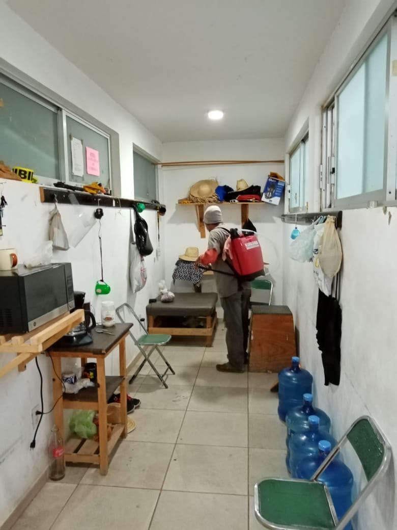 Continúa sanitización de parques para prevenir contagios de COVID-19