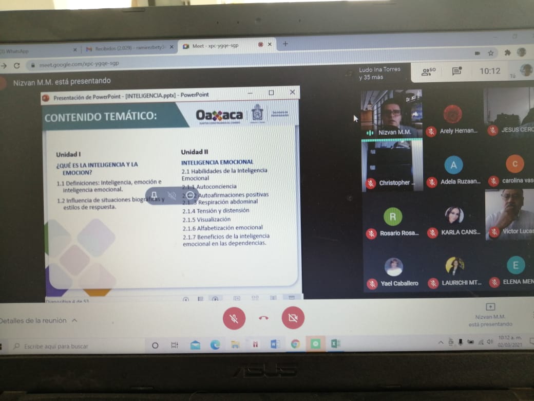 Servidoras y servidores públicos aprenden técnicas para mejorar su desempeño