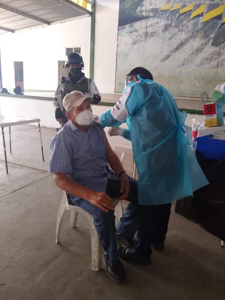 Concluye SSO aplicación de dosis disponibles contra COVID-19 para adultos mayores