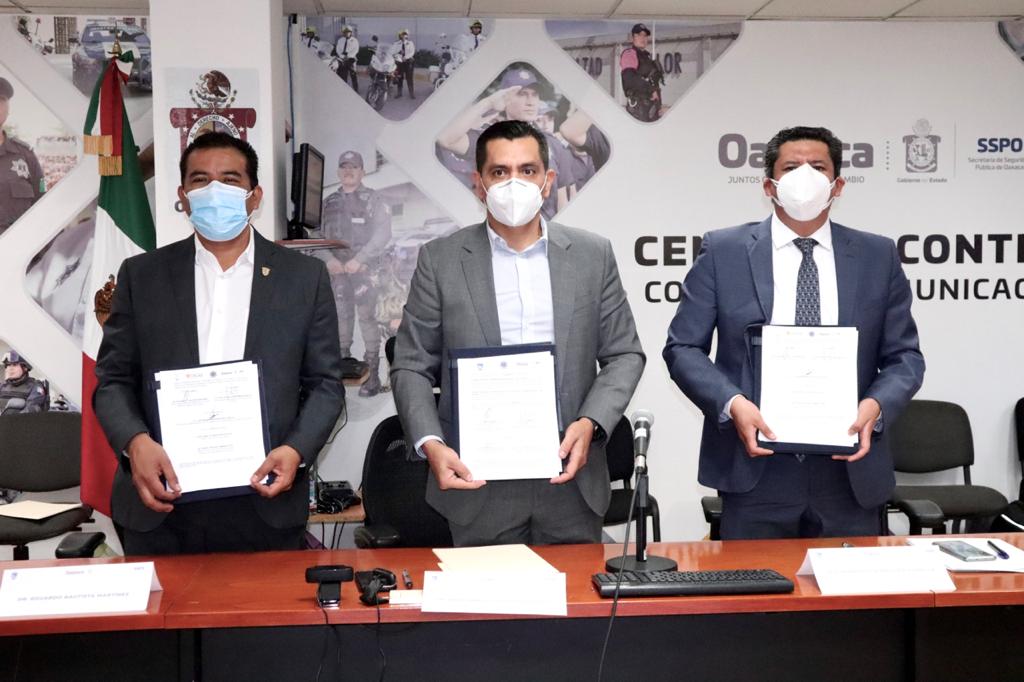 UABJO y SSPO estrechan lazos de colaboración; firman convenios por mejoras institucionales