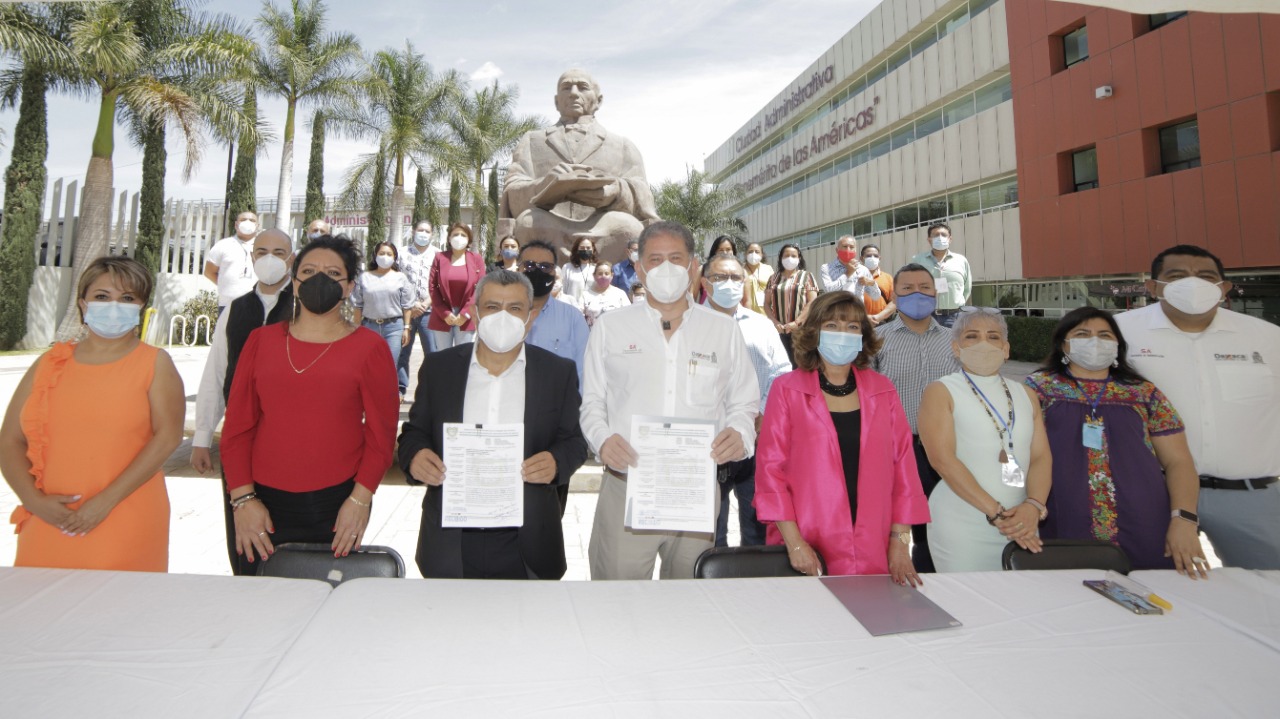 Recibe Secretaría de Administración Pliego Petitorio 2021 del sindicato de trabajadores