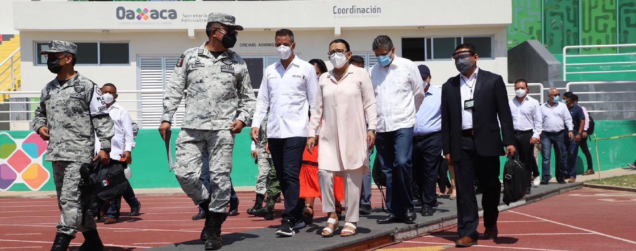 Anuncian gobernador Alejandro Murat y secretaria de Seguridad Pública, Rosa Icela Rodríguez, plan de vacunación para sector educativo oaxaqueño