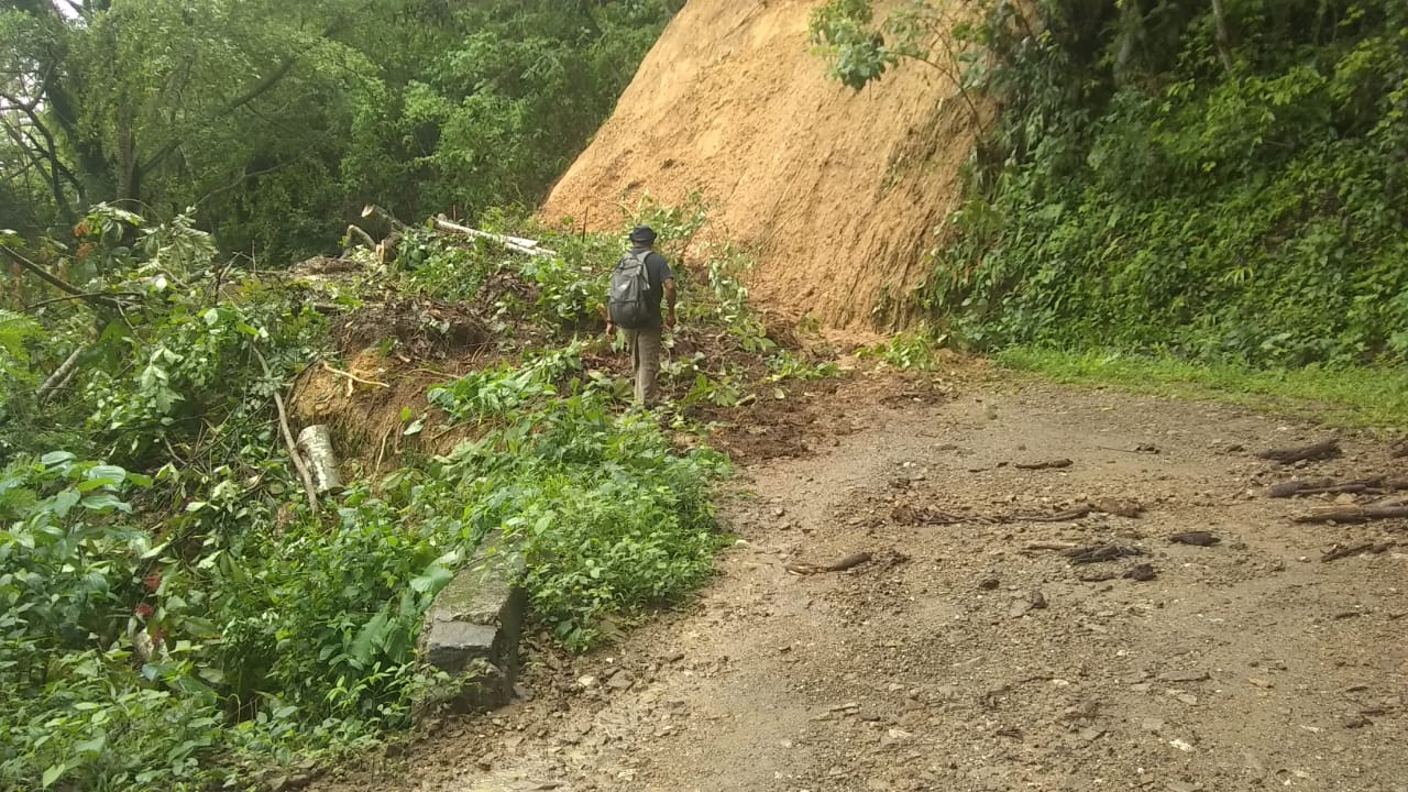 Atiende CAO tramos carreteros afectados por lluvias