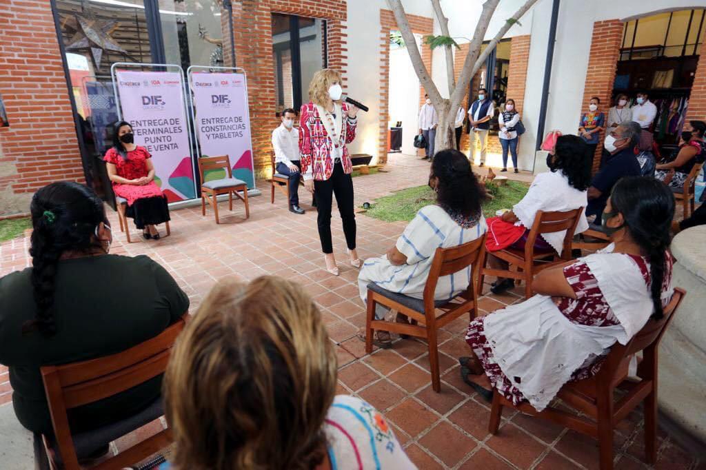 Con trabajo en equipo, podremos Crear, Construir y Crecer un Oaxaca digno para todas y todos: IMM