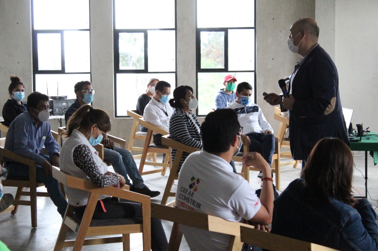 Vicente Javaloyes compartió en Oaxaca su conocimiento sobre equipos de alto rendimiento y marketing deportivo