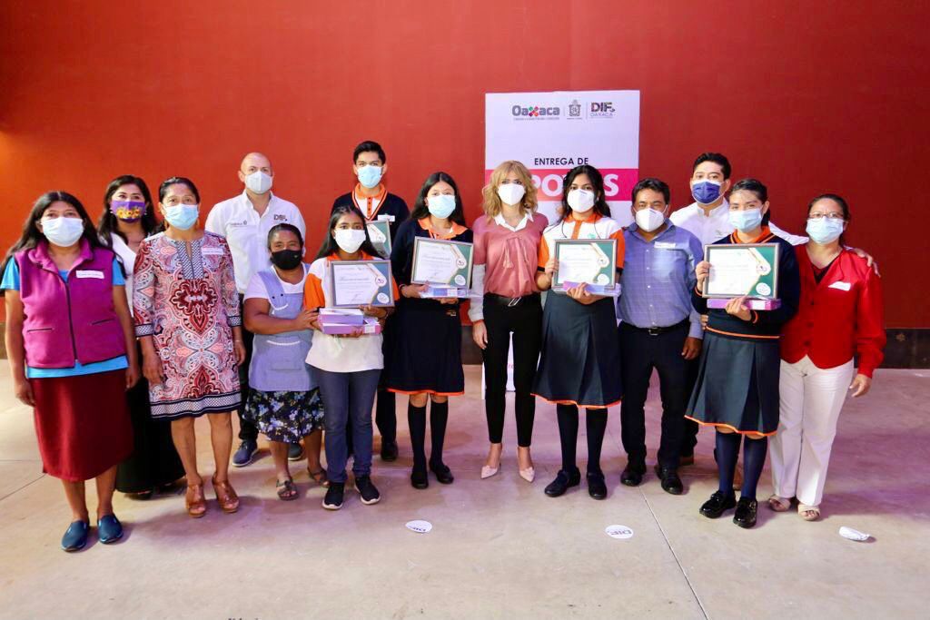 Trabajando en equipo, lograremos elevar la calidad educativa en Oaxaca: IMM