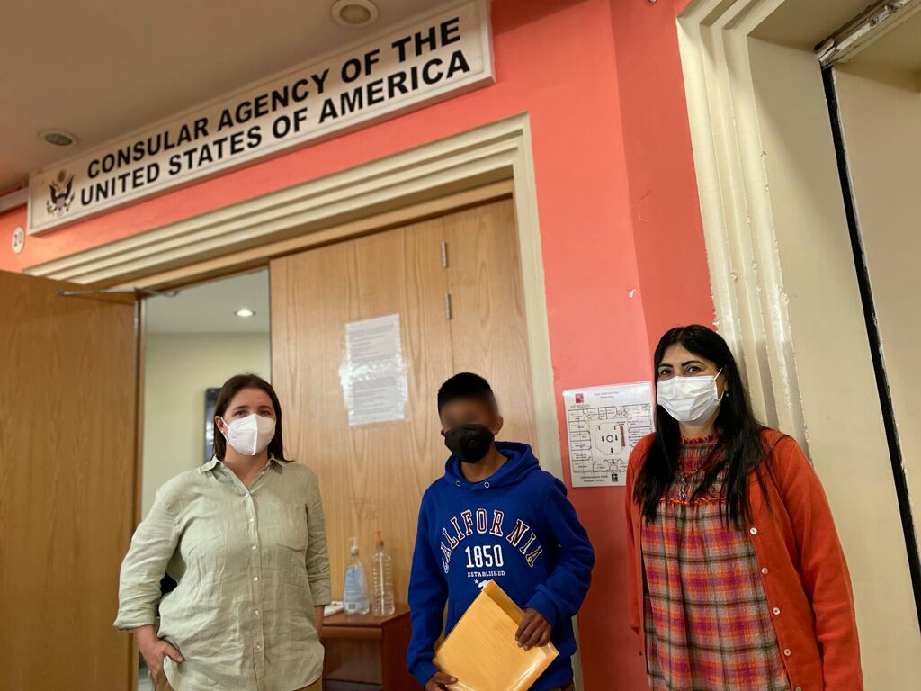 Entregan IOAM y la Agencia Consular de la Embajada de los EE UU pasaportes americanos a oaxaqueños