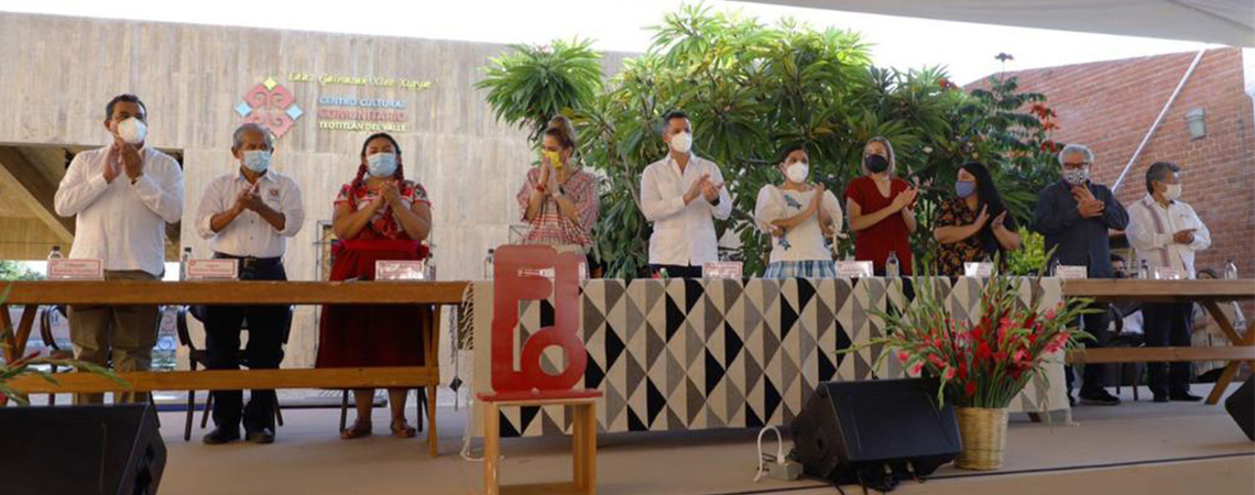 Encabeza Murat Hinojosa inauguración de la 41 edición de la FILO en el Centro Cultura Comunitario de Teotitlán del Valle