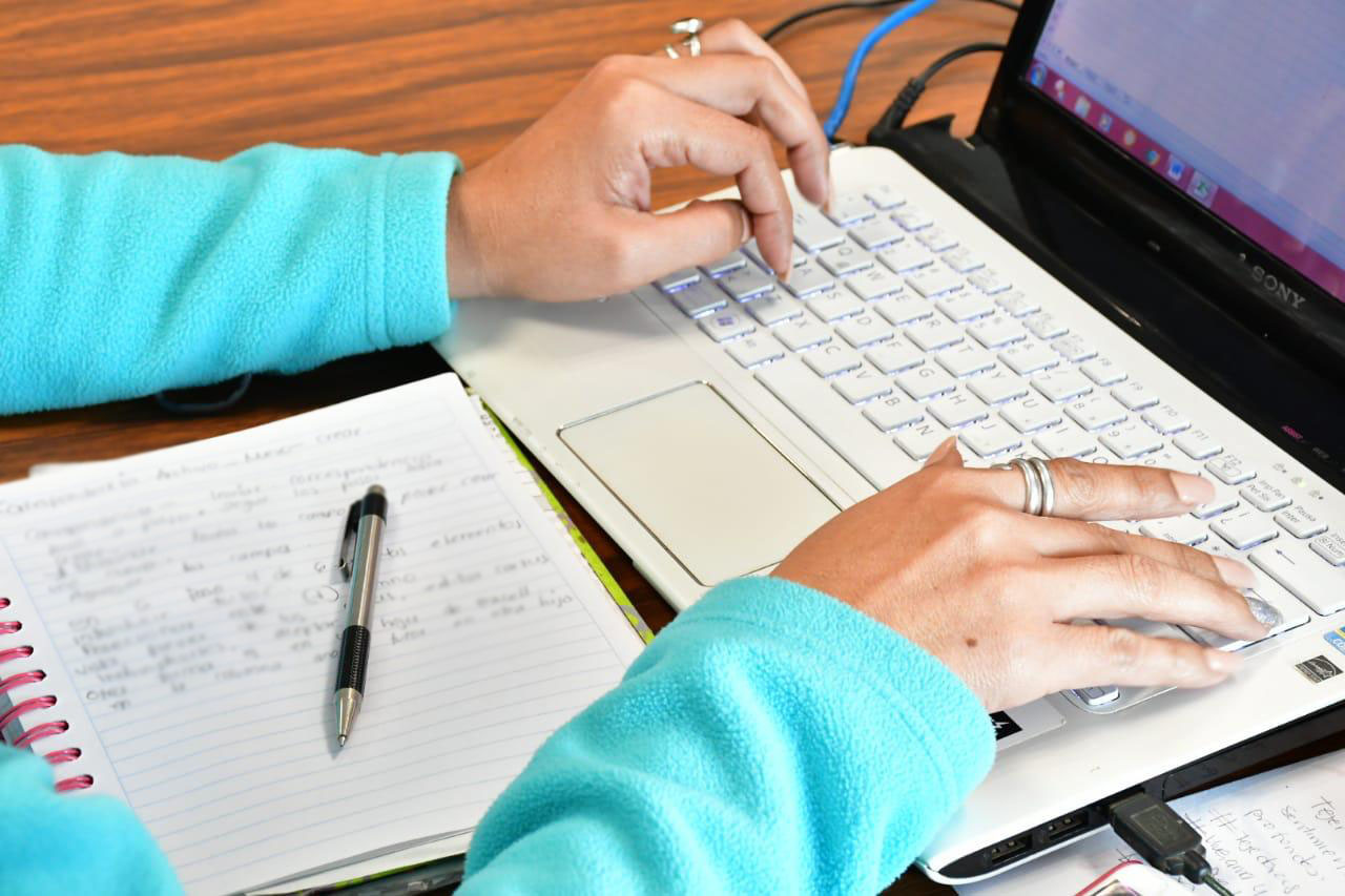 Invita IEEPO a docentes de educación  básica a inscribirse en cursos en línea