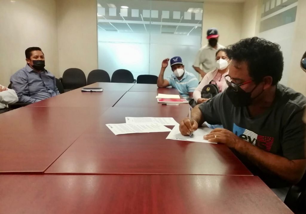 Alcanzan acuerdos San Simón Almolongas y su núcleo rural La Estancia