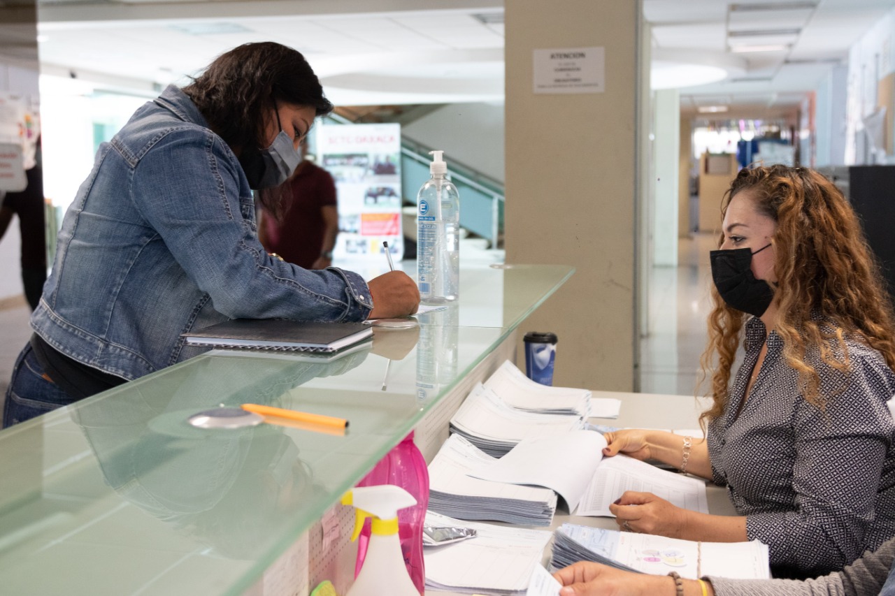 Continúa personal de la Secretaría de Administración labores presenciales y alternadas a favor de la ciudadanía