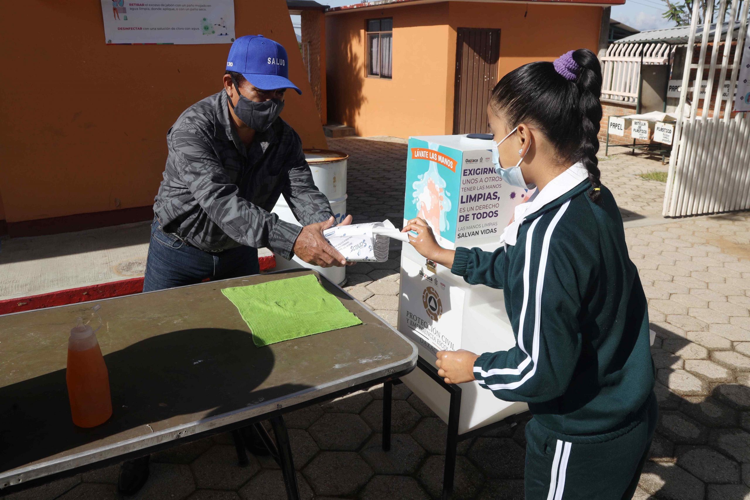 Sugiere el IEEPO reforzar las acciones de salud, limpieza e higiene en escuelas