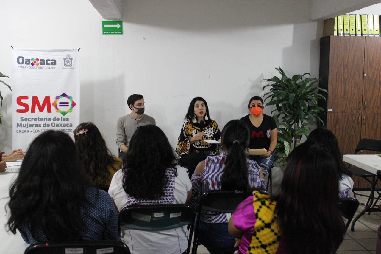 Con curso de inglés para ventas, la SMO impulsa competitividad de mujeres artesanas