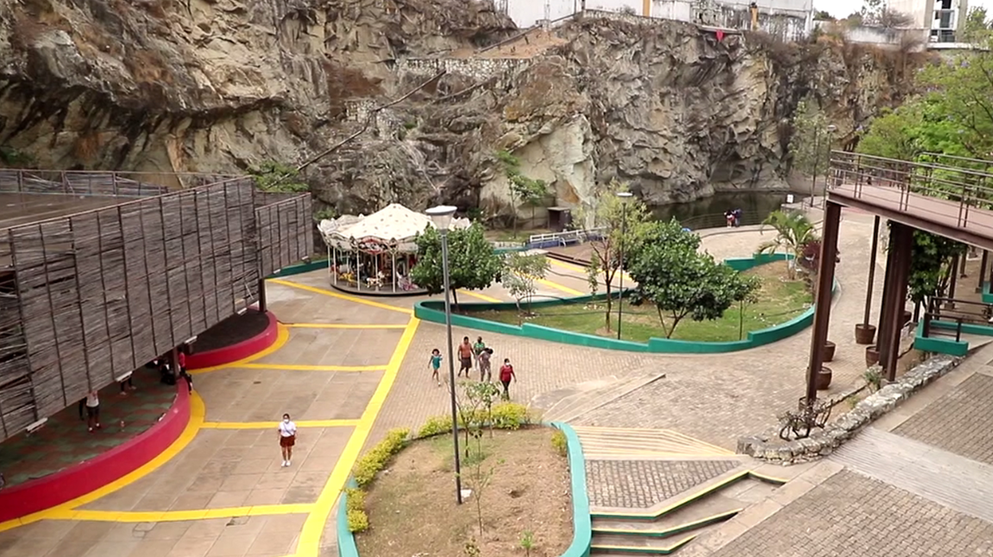 Descubre la historia y los secretos de la Ciudad de las Canteras