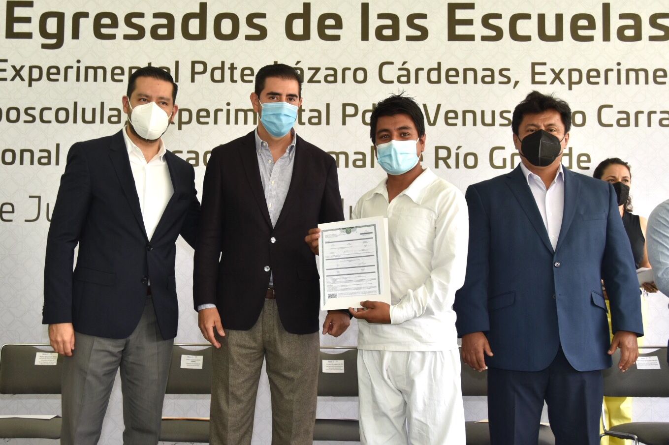 Entrega IEEPO 441 títulos electrónicos a las Escuelas Normales y la UPN, Unidad 202 Tuxtepec