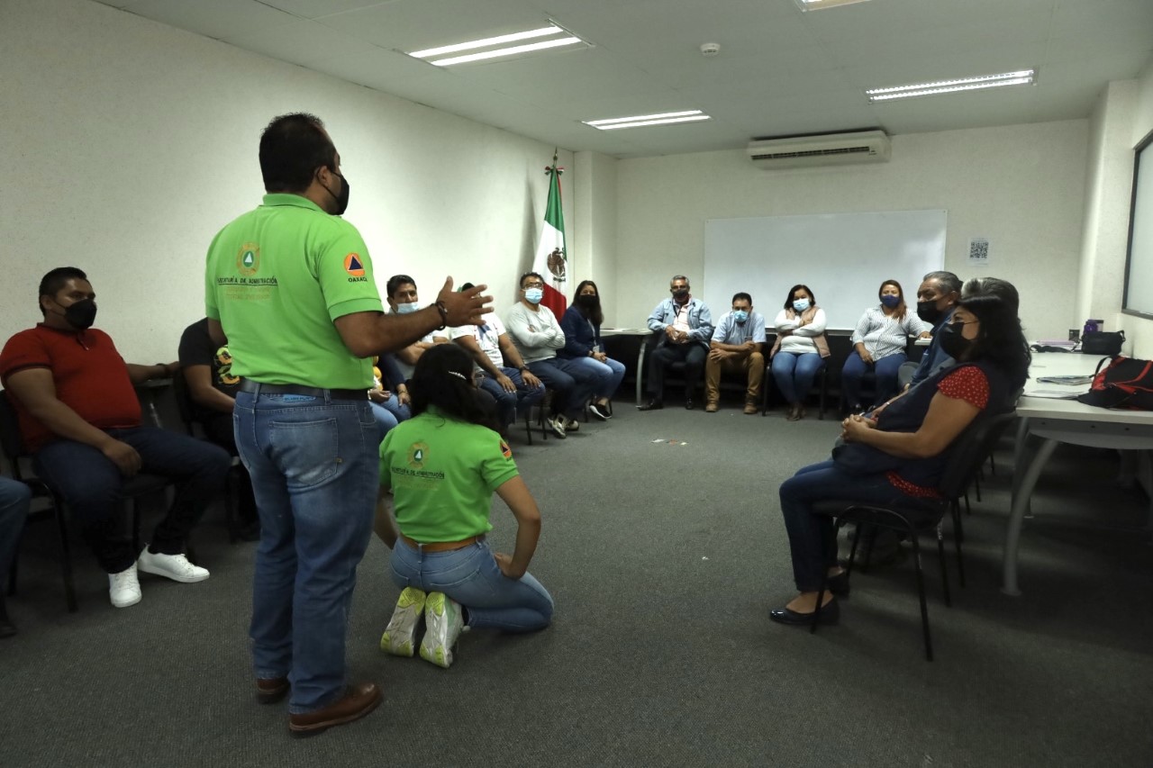 Capacita Administración a brigadistas de Ciudad Judicial en evacuación de inmuebles 