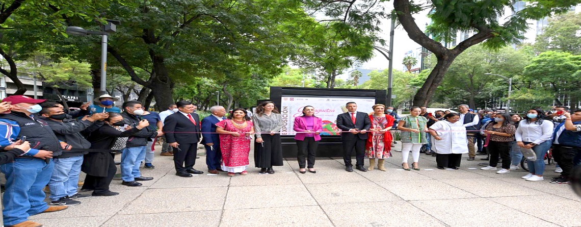 Inauguran AMH y Claudia Sheinbaum la exposición fotográfica y documental “Guelaguetza: fiesta, diversidad y armonía”