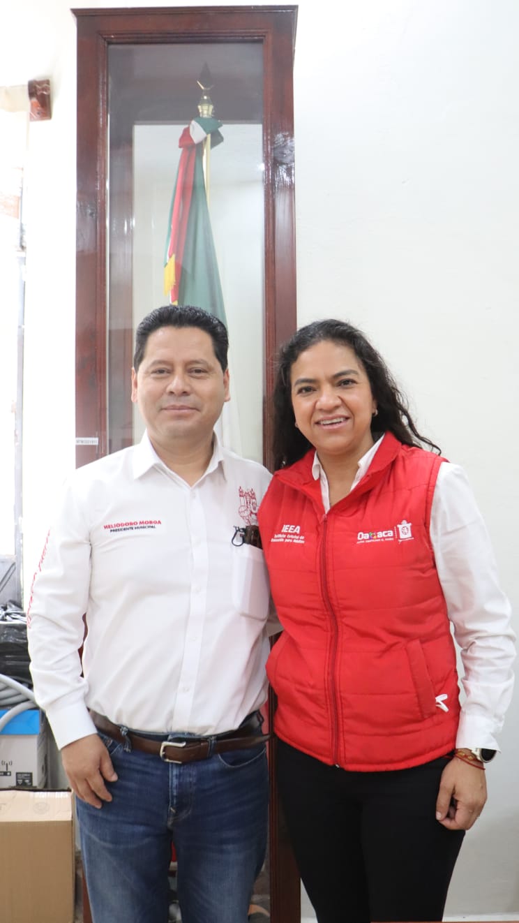 El IEEA pone la educación en movimiento con su unidad de servicios móvil, ahora llega a Tlacolula de Matamoros