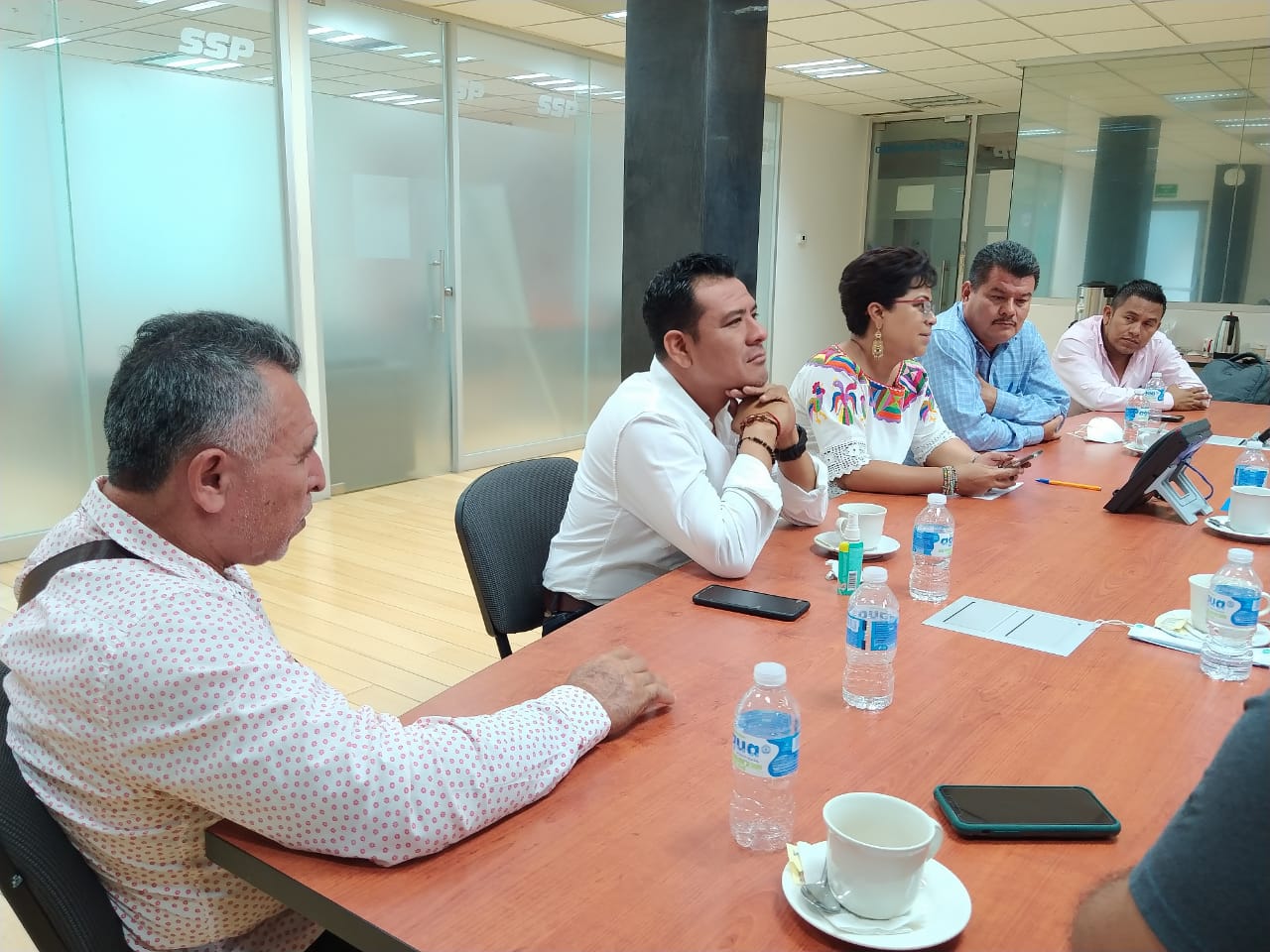 Atiende Dalia Baños Noyola demanda de presidentes municipales  para fortalecer la paz en la costa de Oaxaca