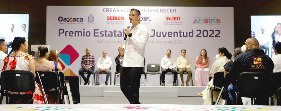 Reconoce Alejandro Murat liderazgo y valentía de la juventud oaxaqueña como agentes de cambio