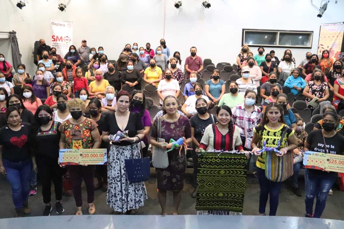 SMO fortalece autonomía económica de mujeres artesanas