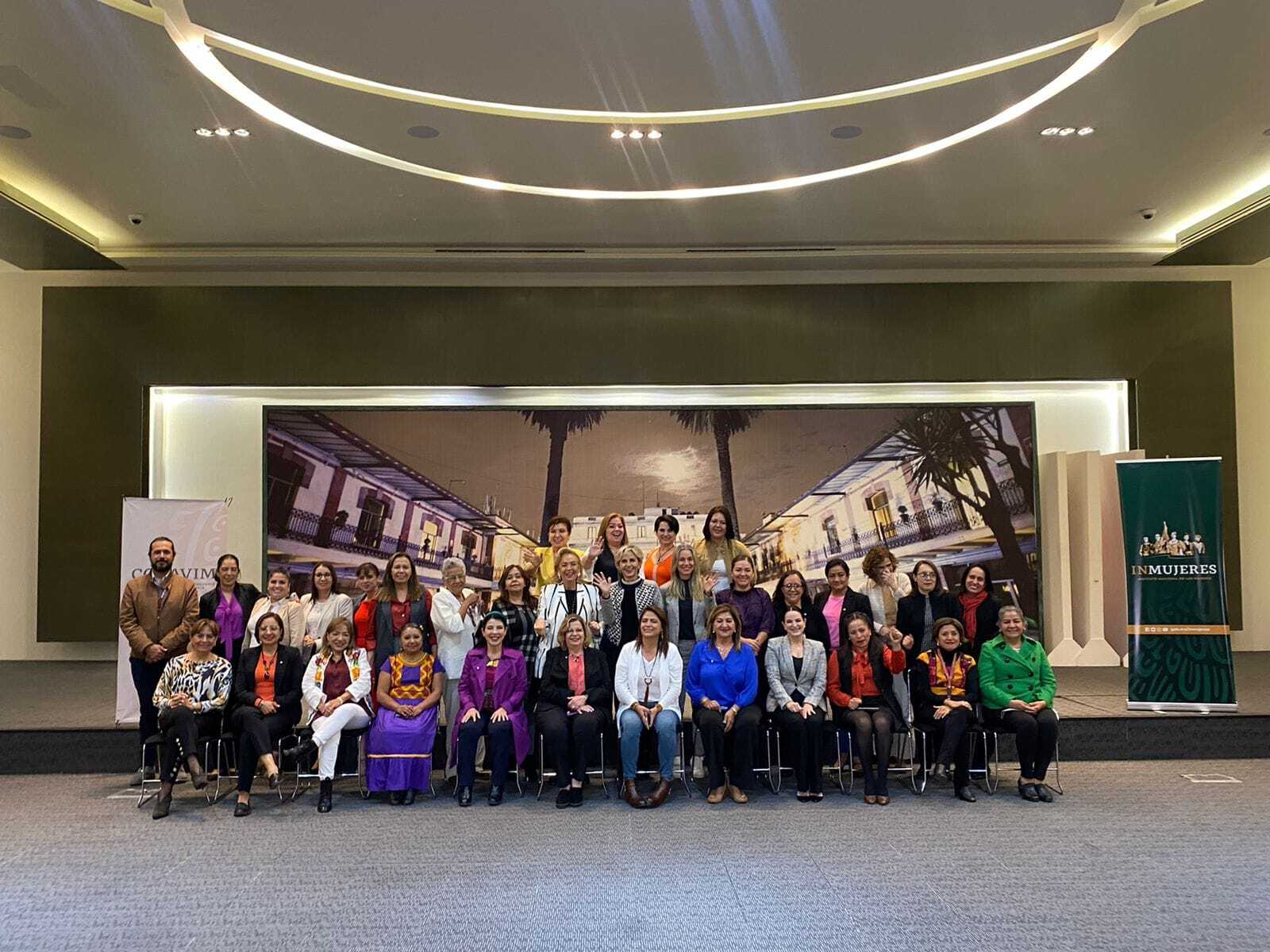 Comparte SMO buenas prácticas en materia de violencia de género en foro nacional