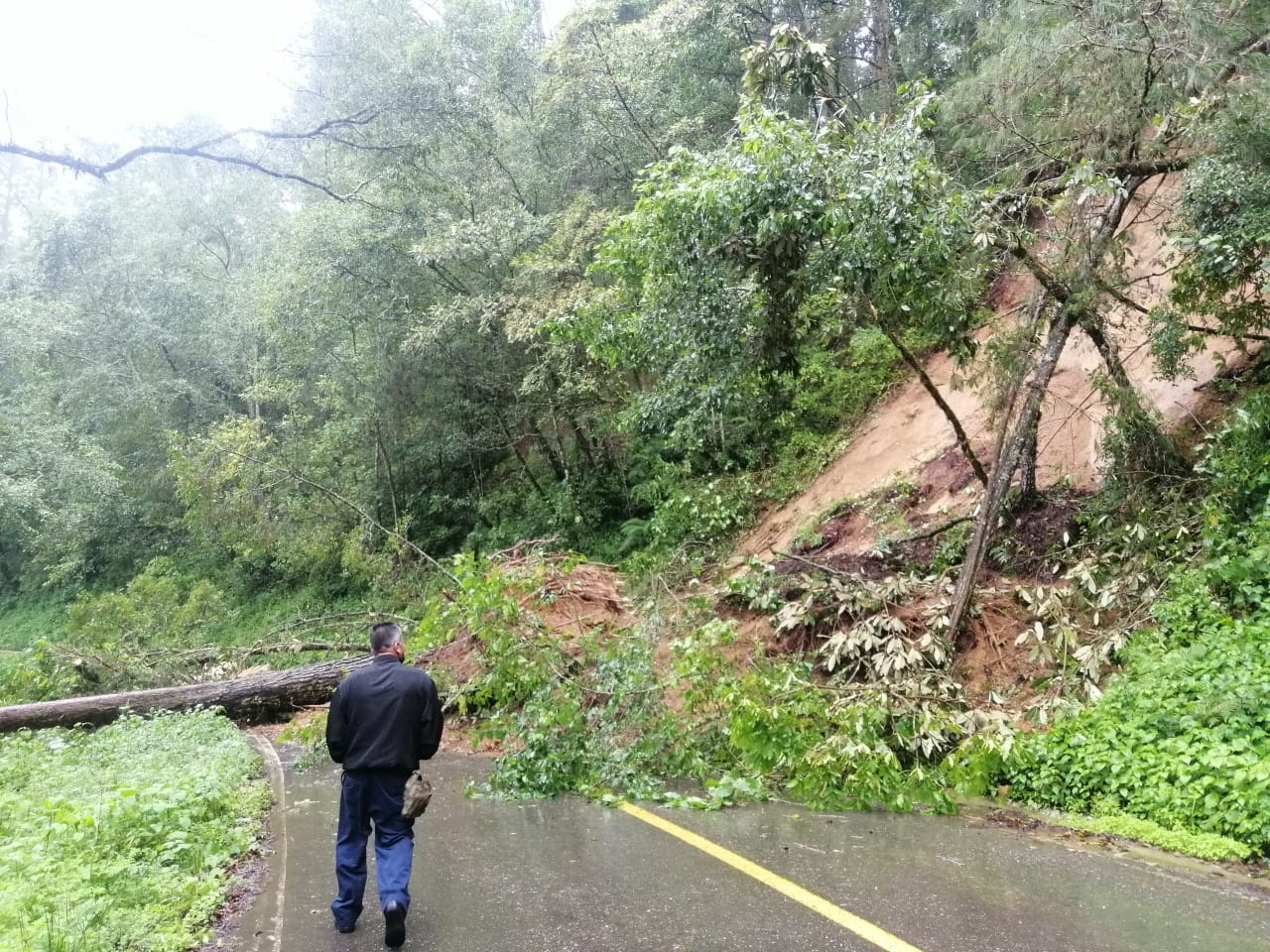 “Lester” se degrada a baja presión remanente; lluvias en Oaxaca disminuirán paulatinamente durante las próximas 12 horas