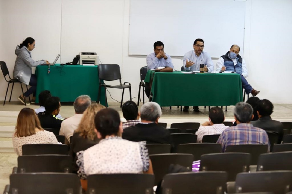 Revisa el IEEPO estrategias para la formación docente