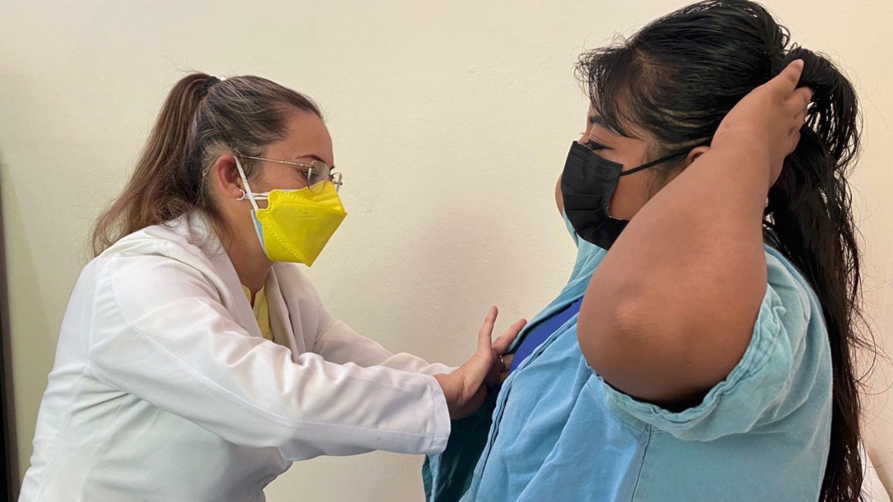 Fomenta SSO las revisiones periódicas para detectar oportunamente el cáncer de mama