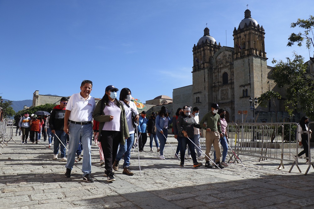 Injeo lleva a cabo “Caminata a Ciegas”