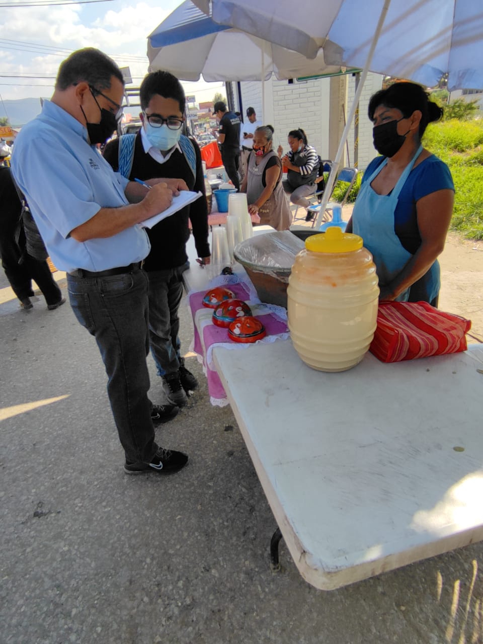 Verifica SSO puestos de comida en principales panteones de la capital 