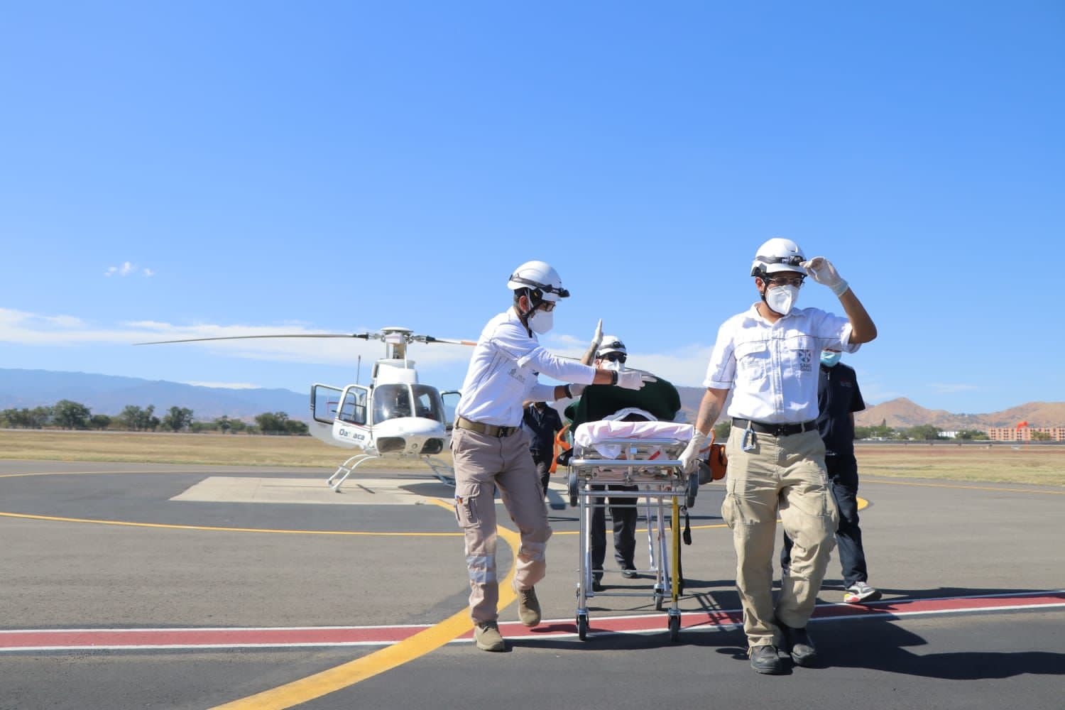 Aeronaves del Gobierno del Estado disponibles para salvar vidas de oaxaqueñas y oaxaqueños