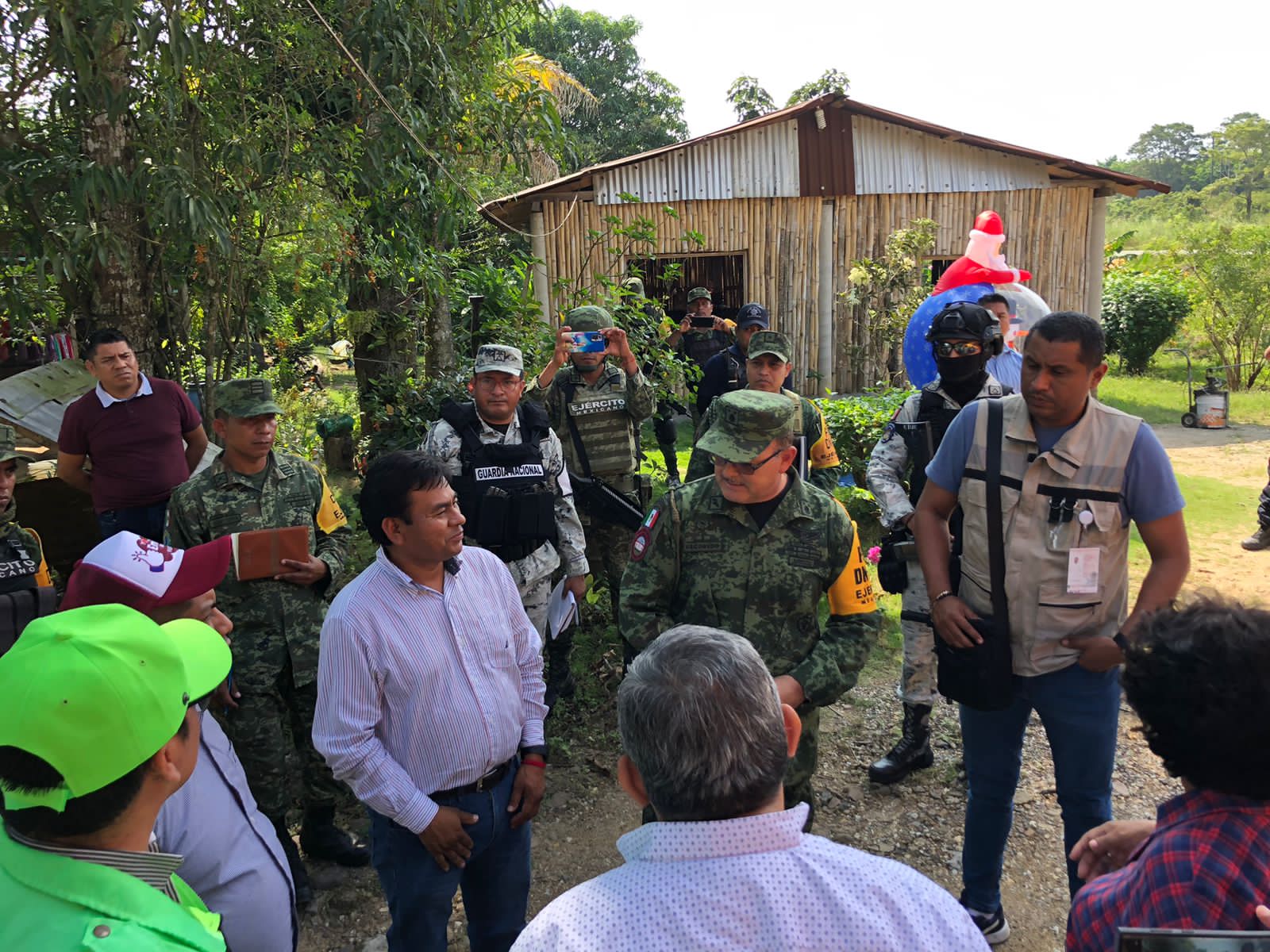 Mantiene Gobierno de Oaxaca seguimiento a las acciones de Pemex en reparación de ducto por fuga de amoniaco en Matías Romero