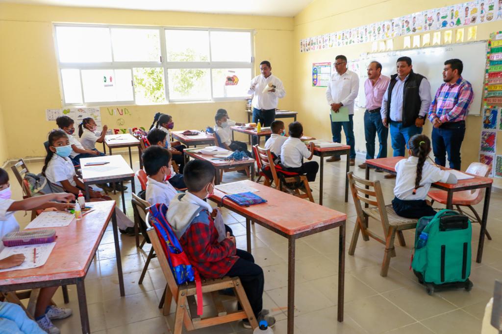 Garantiza IEEPO reinicio de clases en escuela del Istmo