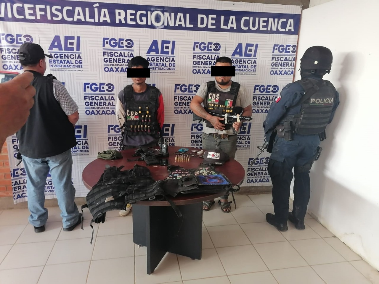 Detiene Seguridad Pública a dos personas con armas y presunta droga en la Cuenca del Papaloapan