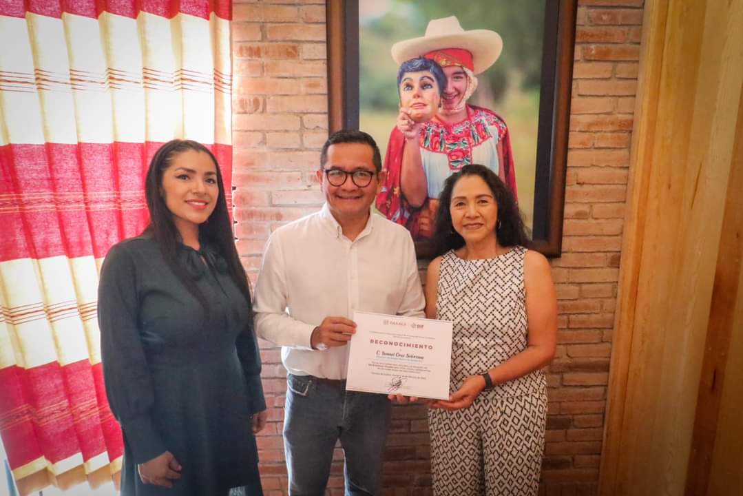 Atienden DIF Oaxaca y Manos de Ayuda salud visual de residentes de casas hogar