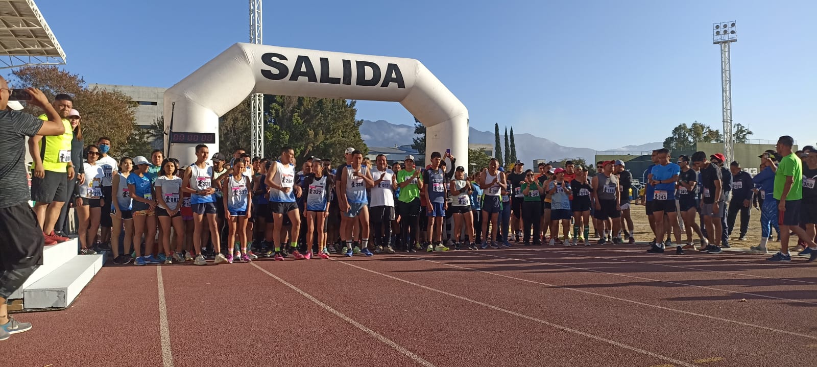 Un éxito la carrera atlética “Amor y Amistad” de la Secretaría de Administración