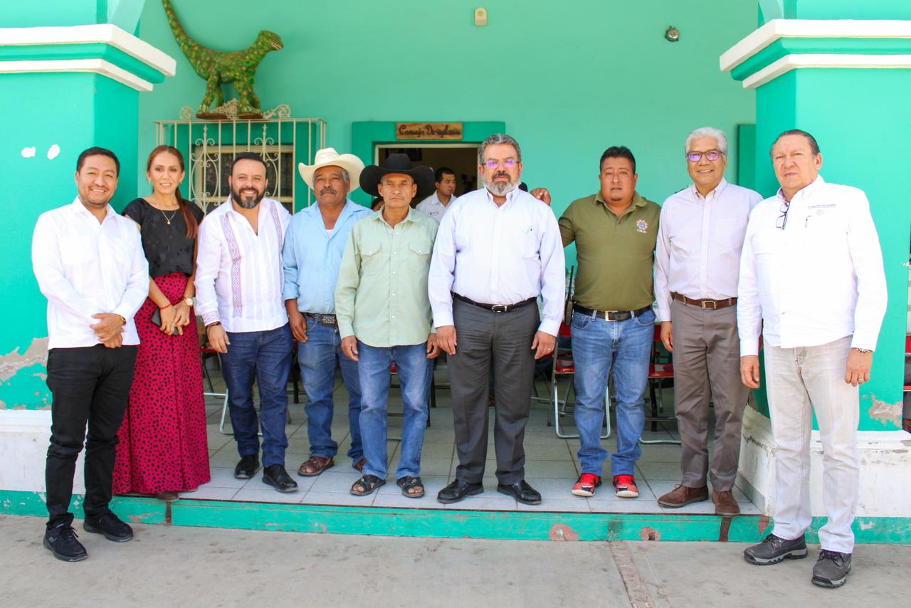 Mantiene Gobierno Federal y Estatal diálogo con pobladores de San Vicente Coatlán