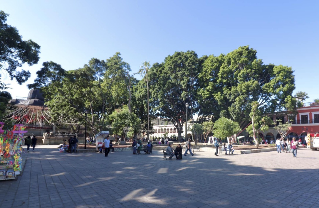 Orden y disfrute, distingue a la cotidianeidad en el Zócalo Capitalino