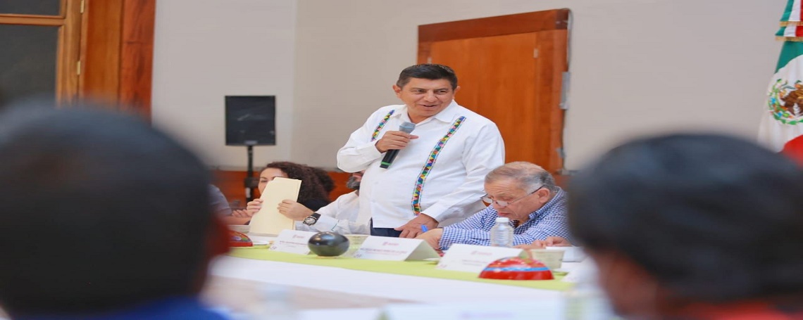 Convergen Gobierno estatal y organizaciones sociales en la búsqueda de paz y desarrollo para Oaxaca